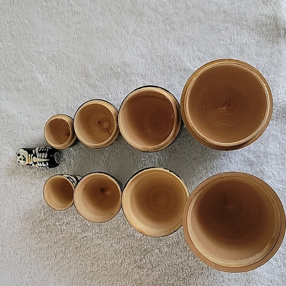 Skeleton Nesting Dolls Set Of 5.  Made In China. Good Condition - Picture 7 of 16